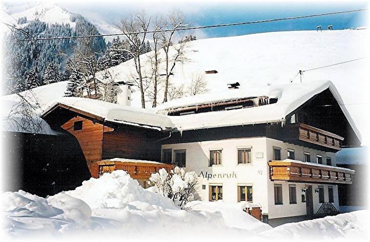 Gaestehaus Alpenruh Holzgau Buitenkant foto