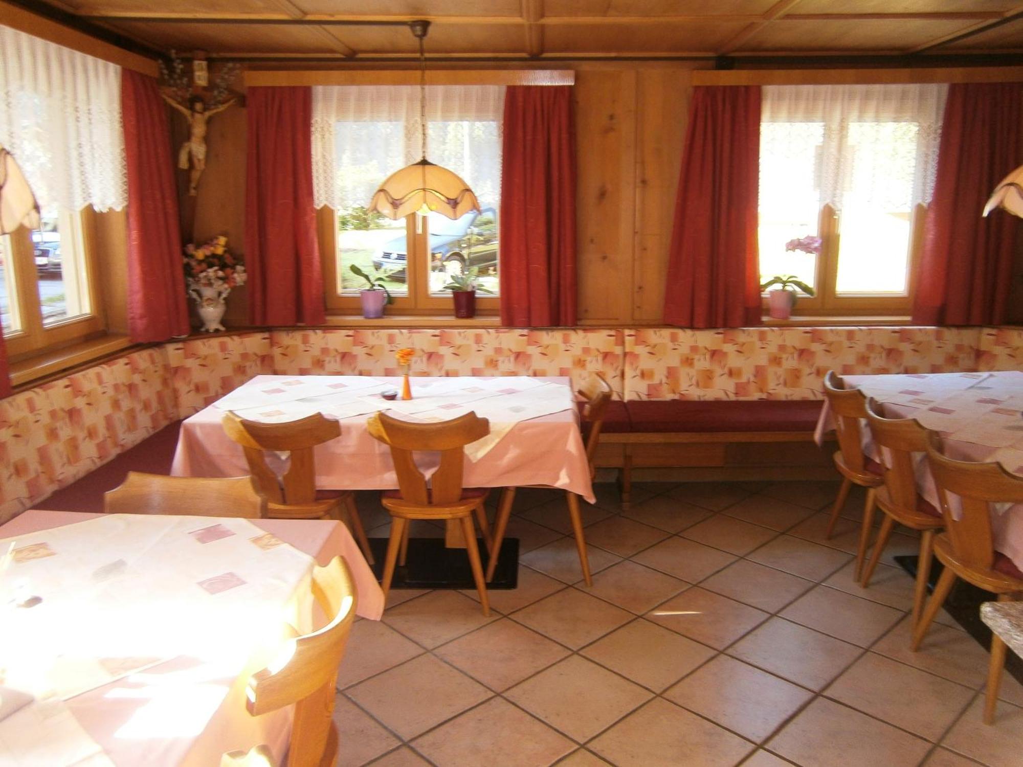 Gaestehaus Alpenruh Holzgau Buitenkant foto