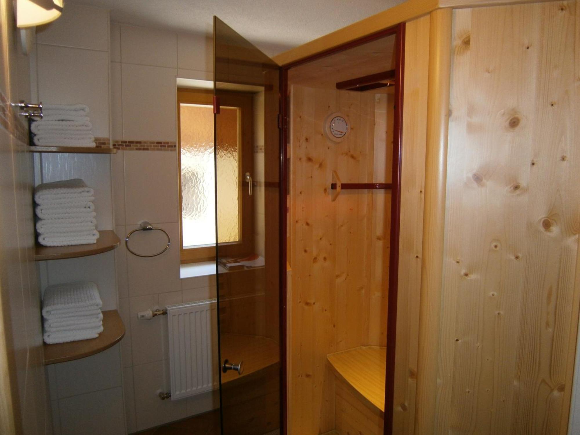 Gaestehaus Alpenruh Holzgau Buitenkant foto