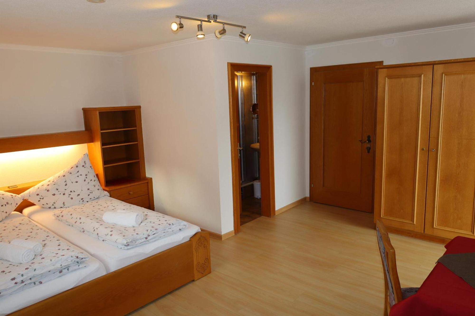 Gaestehaus Alpenruh Holzgau Buitenkant foto
